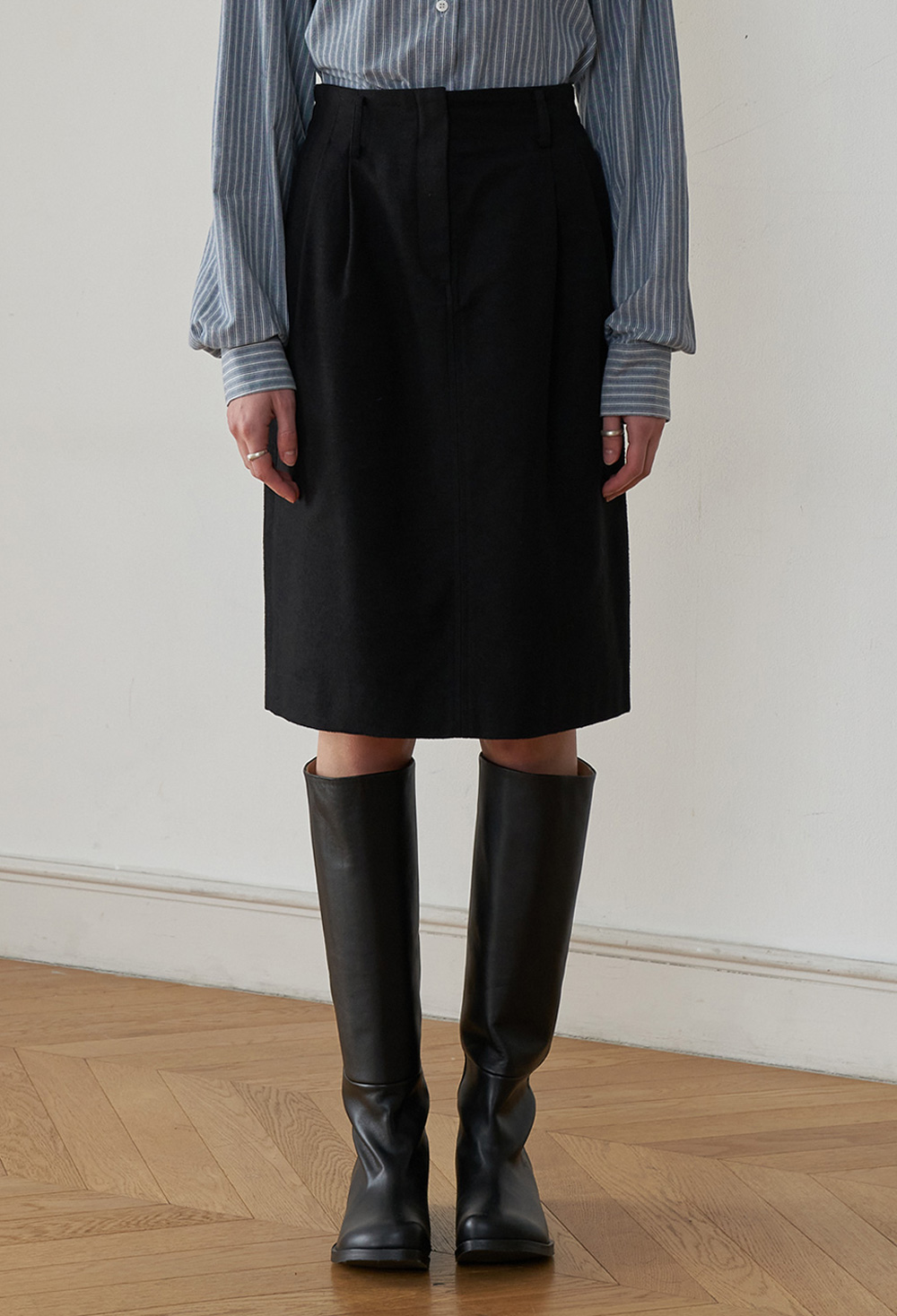 Tucked Midi Skirt - Black 